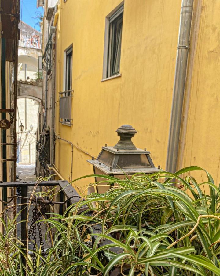 La Casa Degli Angeli Bed & Breakfast Salerno Dış mekan fotoğraf